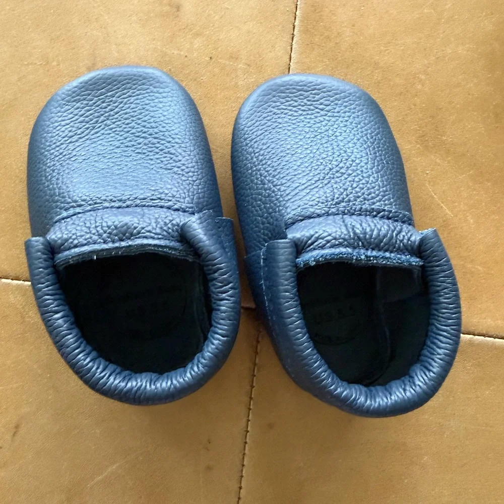 Bird Rock Baby Navy Leather Shoes 5.5 - Picture 3 of 4
